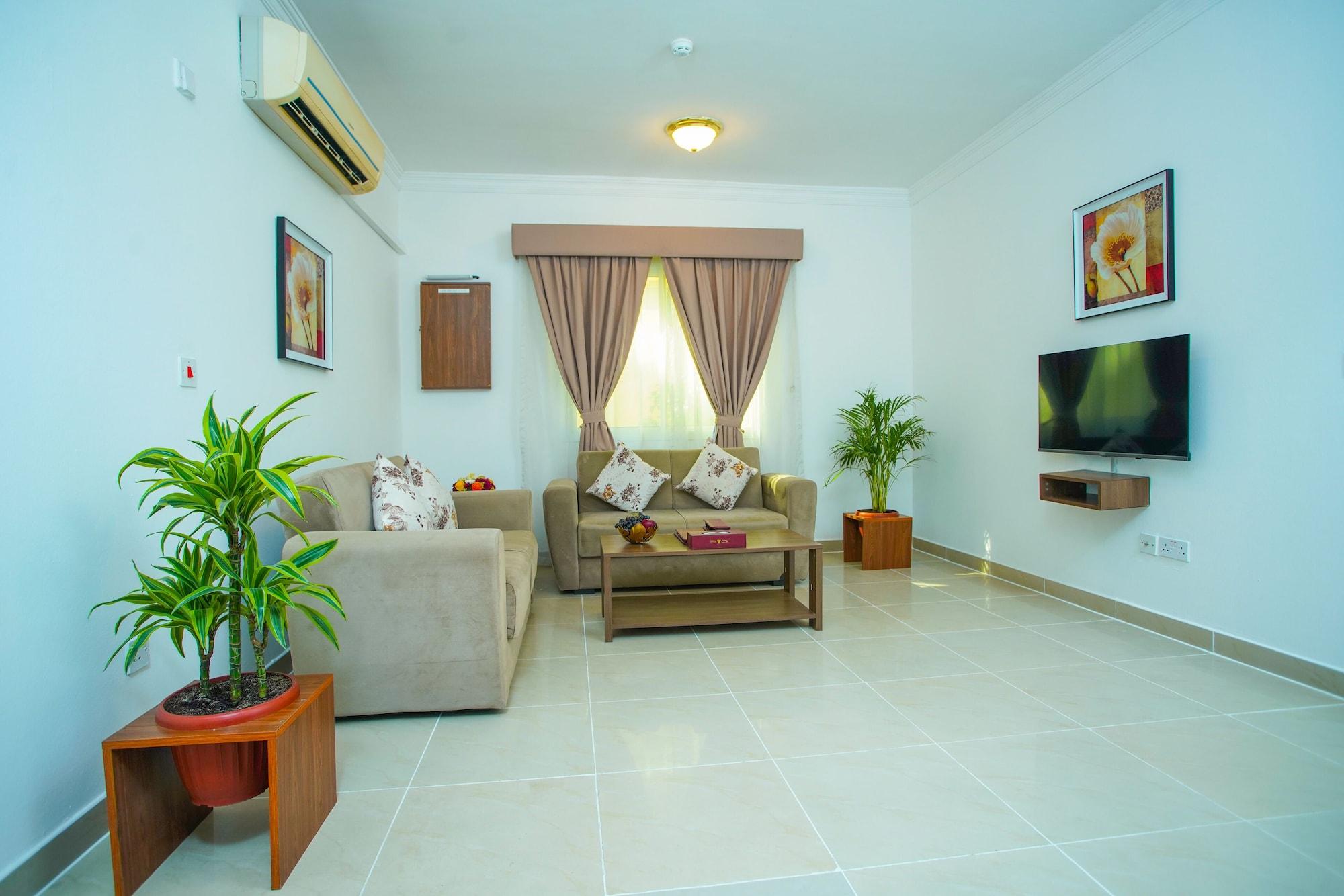 La Villa Inn Hotel Apartments Доха Екстериор снимка