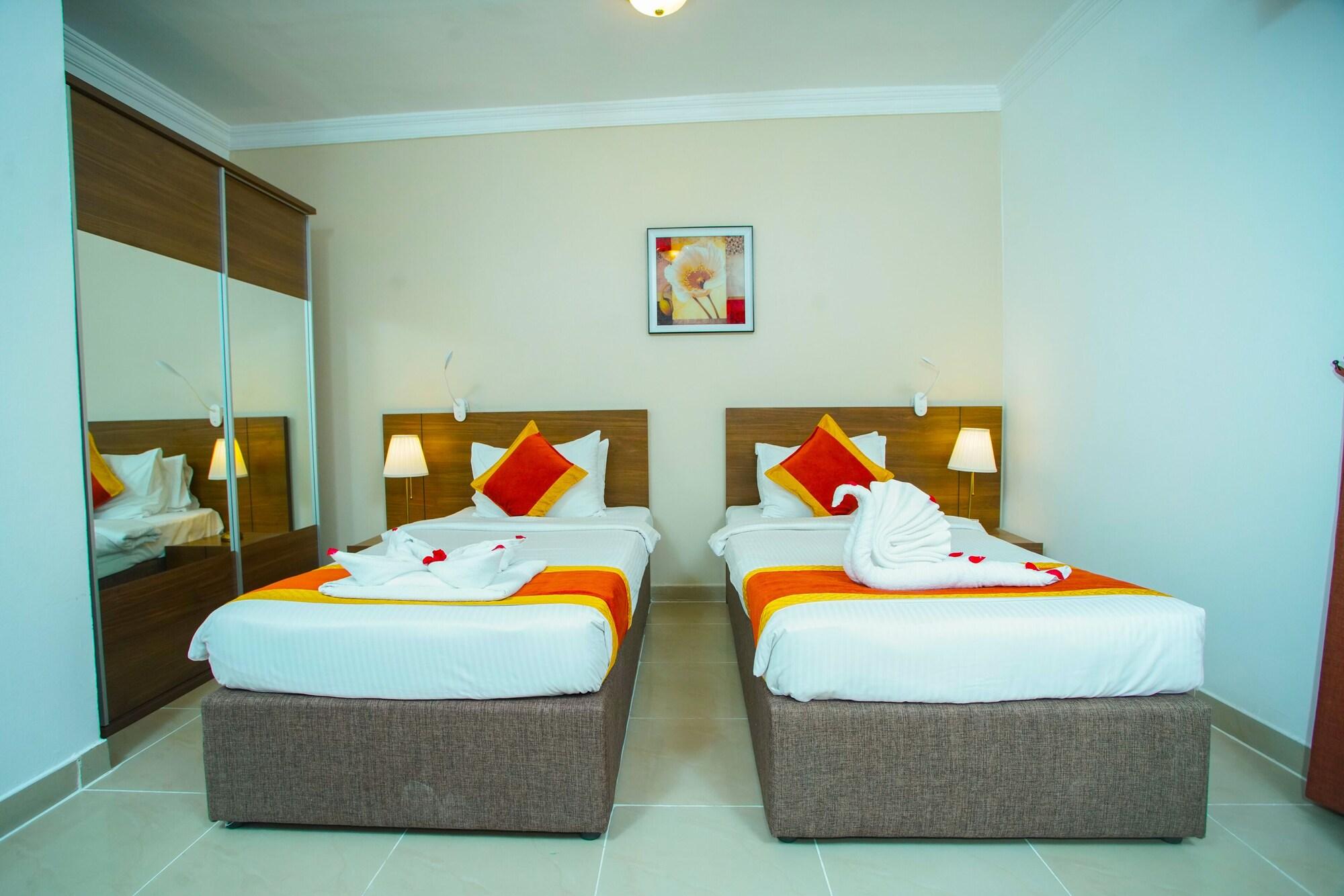 La Villa Inn Hotel Apartments Доха Екстериор снимка