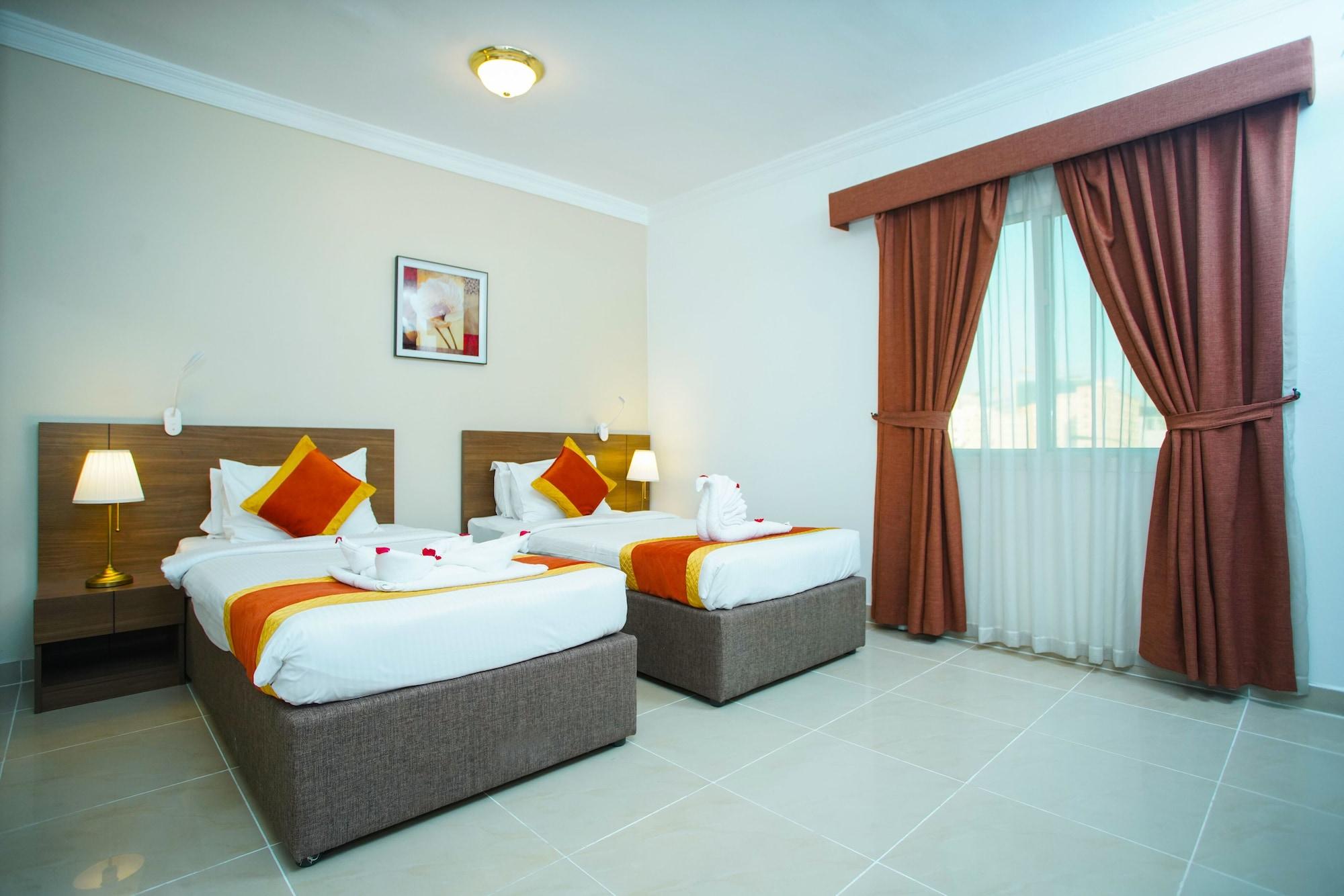 La Villa Inn Hotel Apartments Доха Екстериор снимка