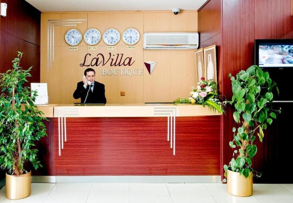 La Villa Inn Hotel Apartments Доха Екстериор снимка