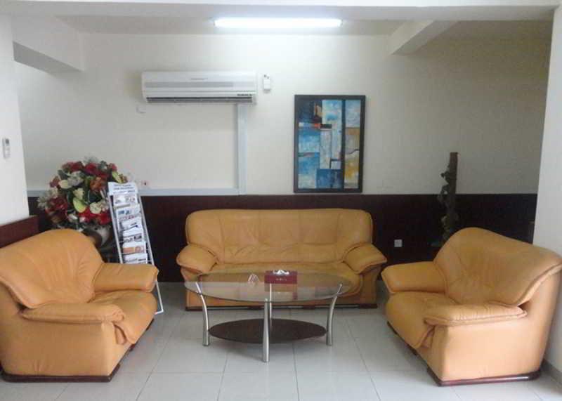 La Villa Inn Hotel Apartments Доха Екстериор снимка