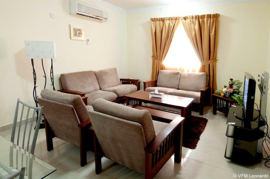 La Villa Inn Hotel Apartments Доха Екстериор снимка